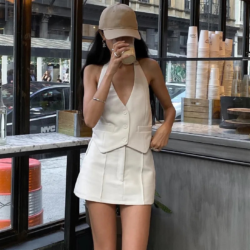 V-neck Sleeveless Suit